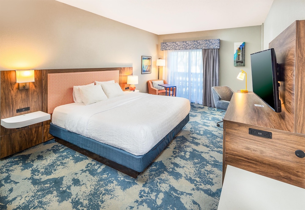 SUITE, KING BED, OCEAN VIEW, ACCESSIBLE