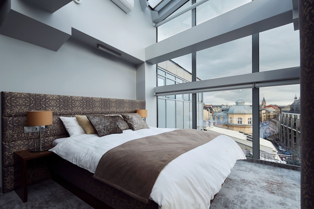 PANORAMIC, LUXURY, PENTHOUSE, 3 DOUBLE BEDS, 2 SOFA, TERRACE