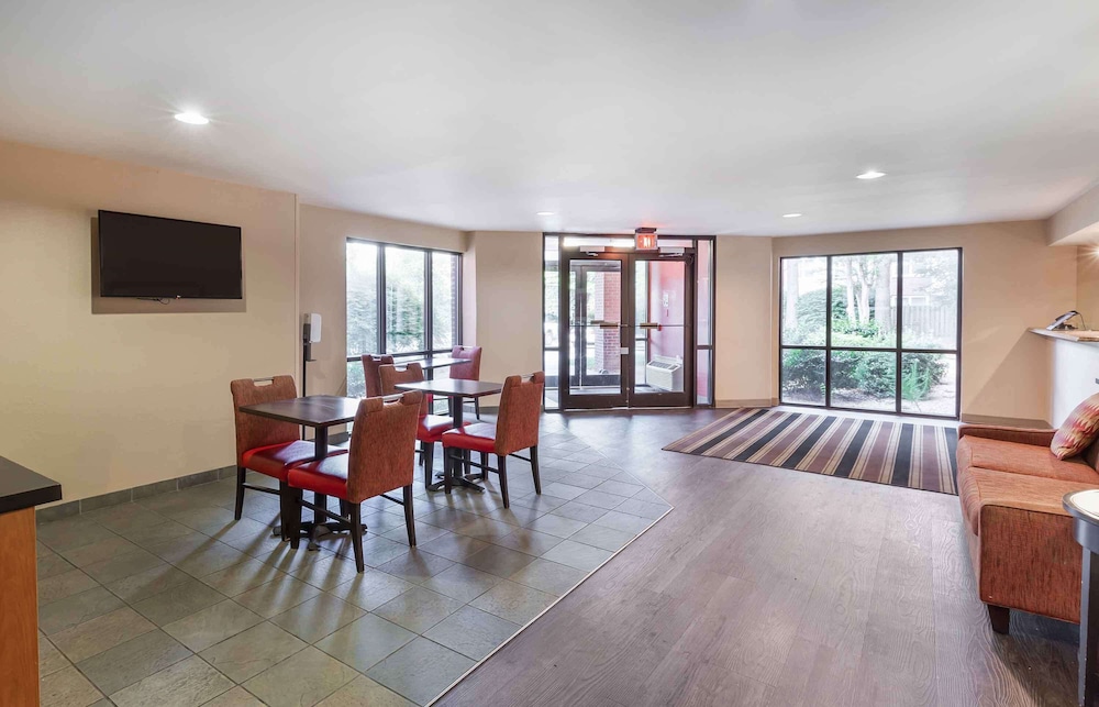 Extended Stay America - Raleigh - Cary - Regency Parkway S 39/47