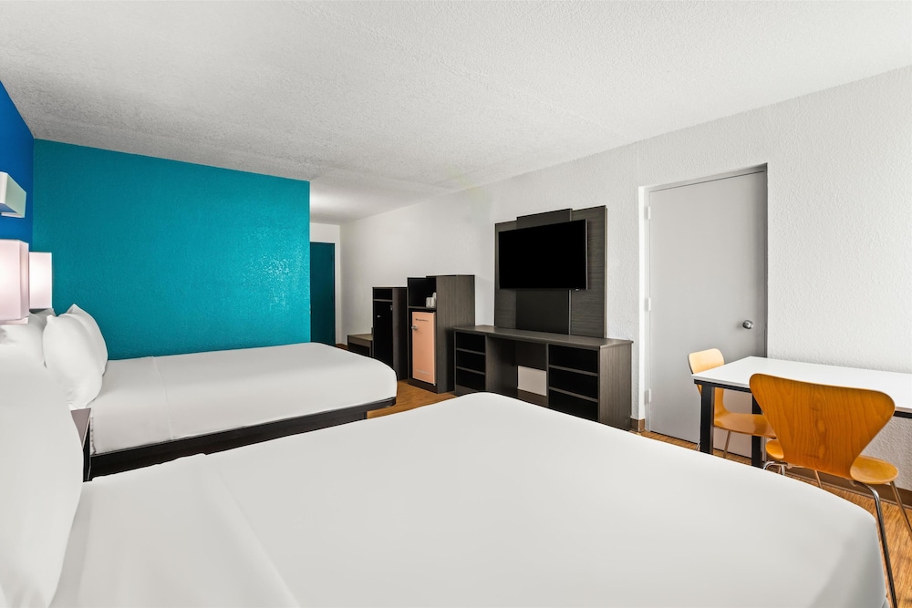 Signature Inn Miami 30/60