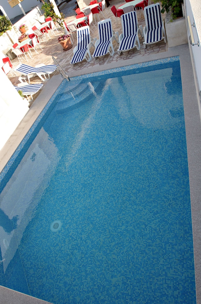 VILLA RUSTICA DALMATIA 45/50
