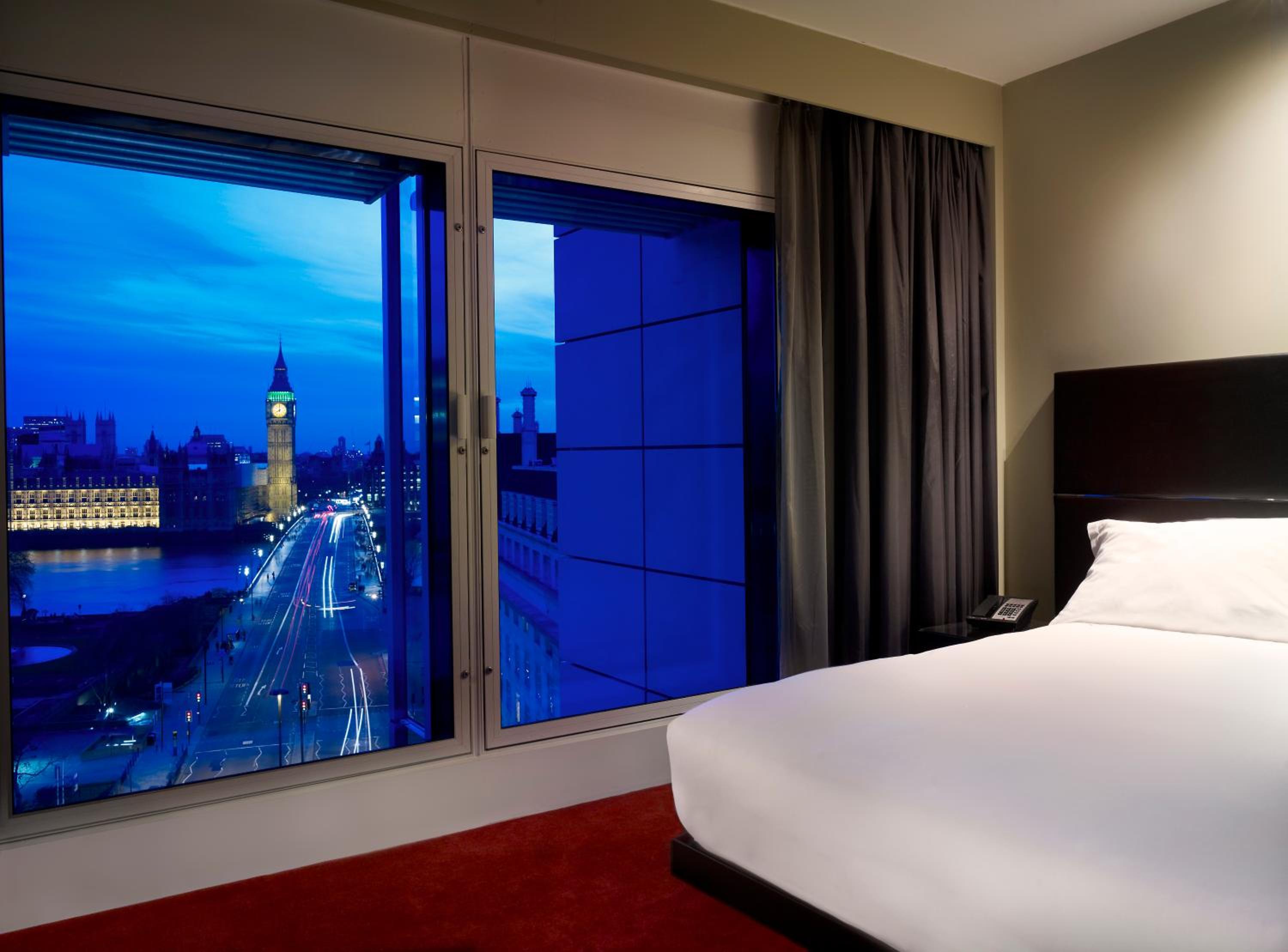 1 Bedroom, Family Suite, Big Ben View