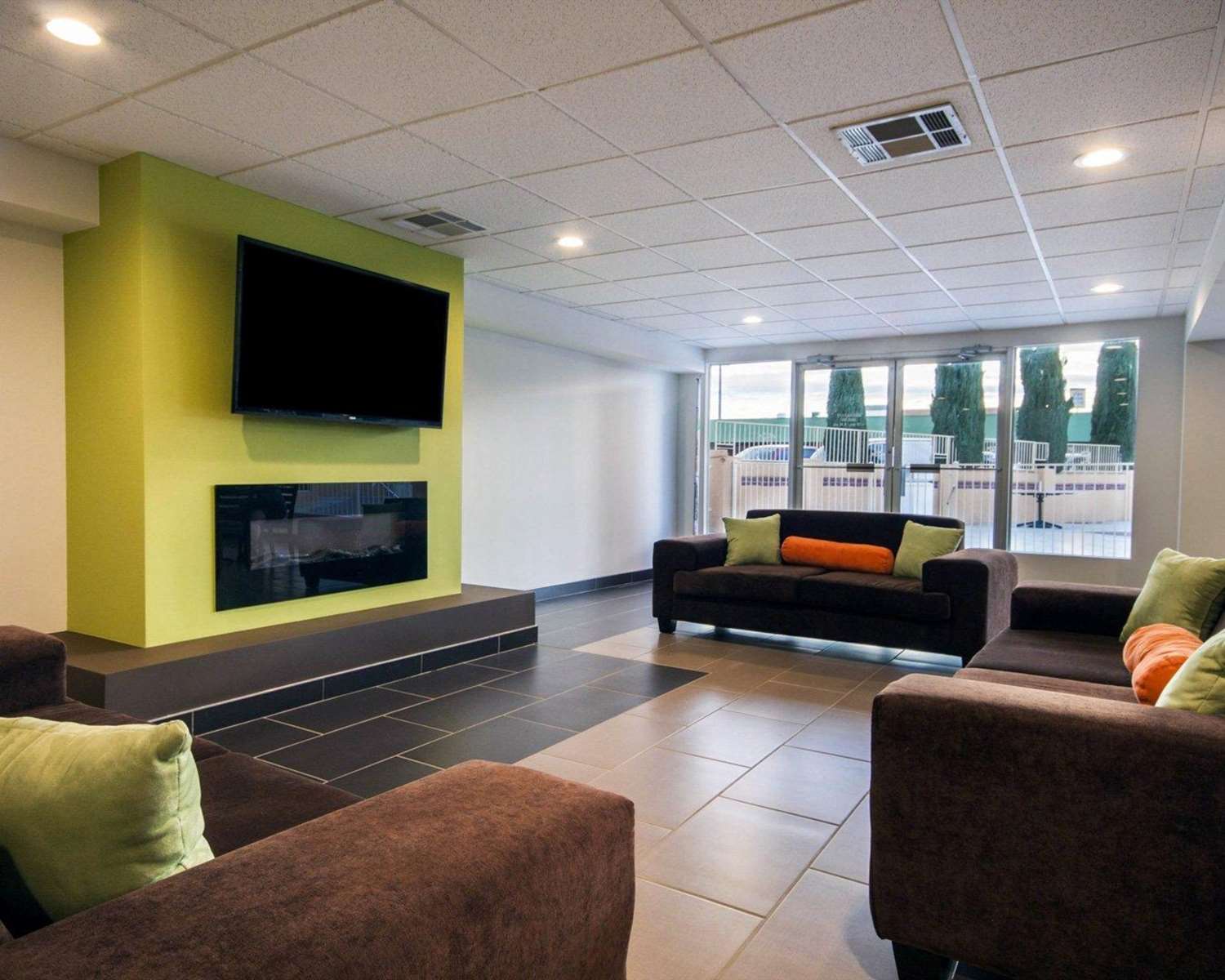 Quality Inn & Suites Airport El Paso 6/15