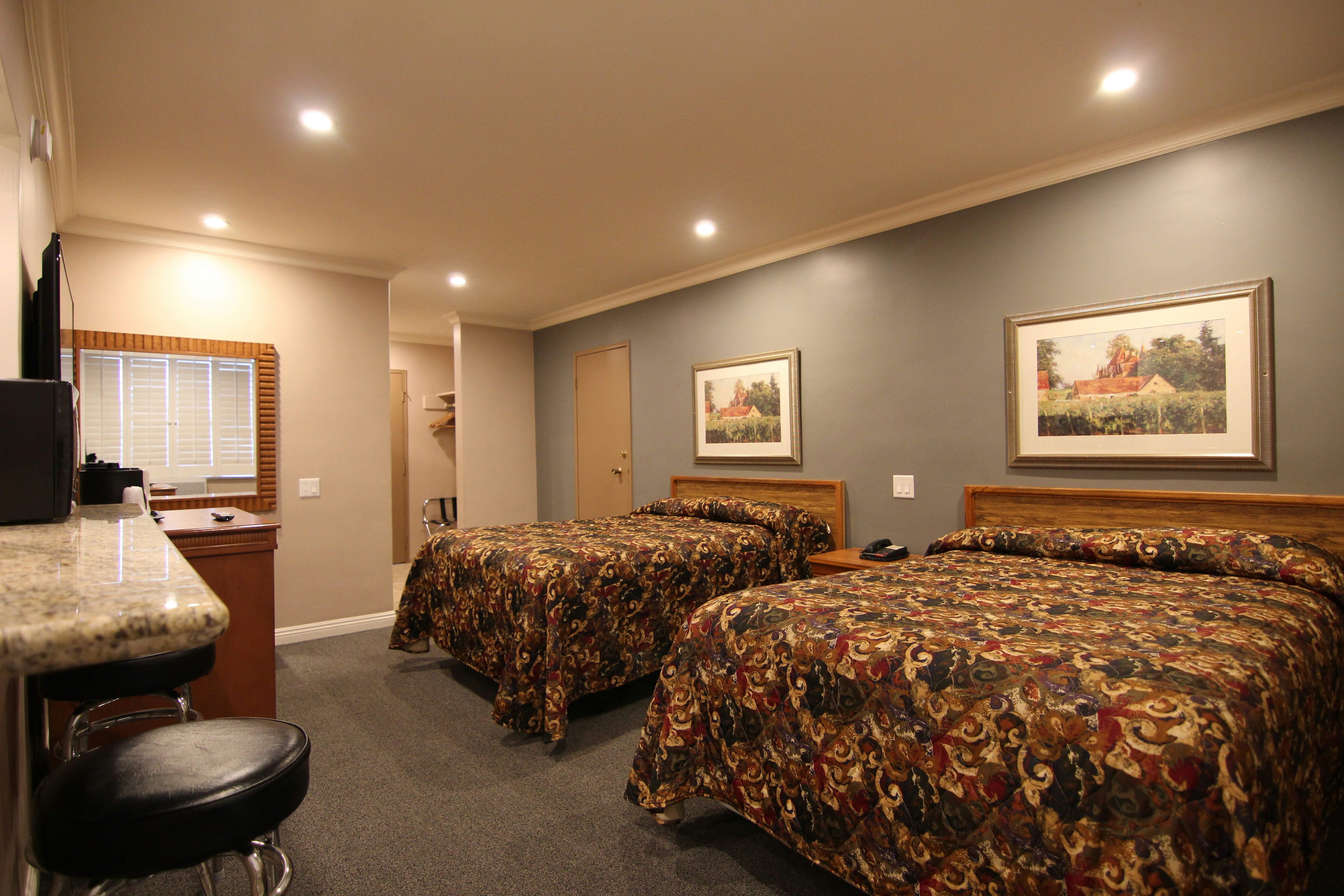 Dunes Inn Wilshire 49/72