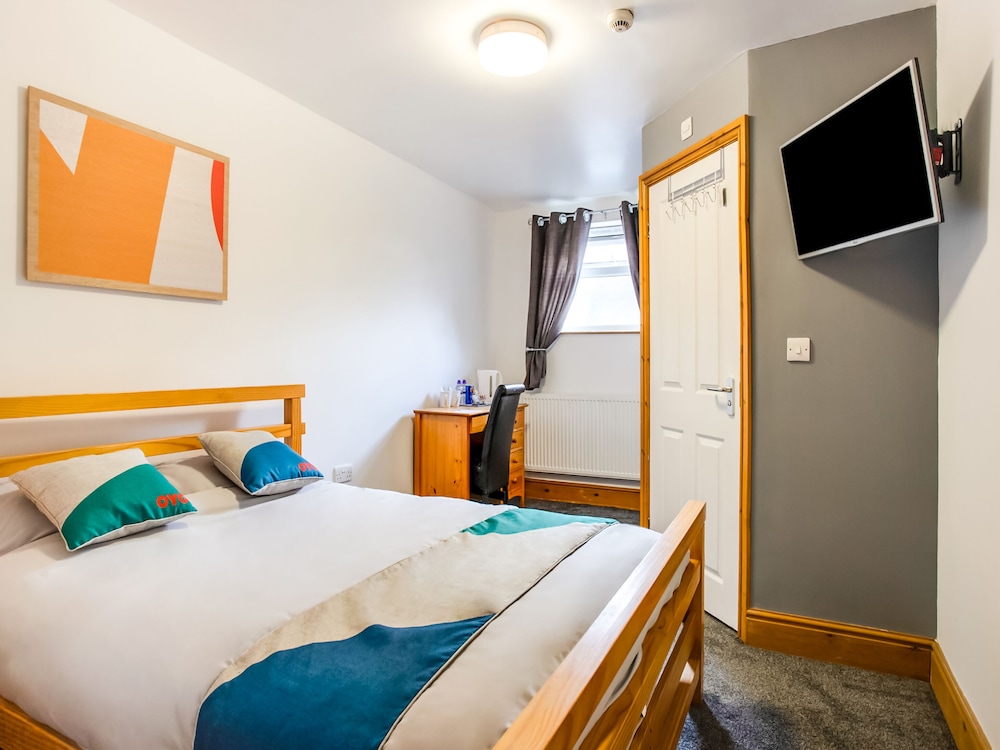 OYO Hotel Clamart 11/50
