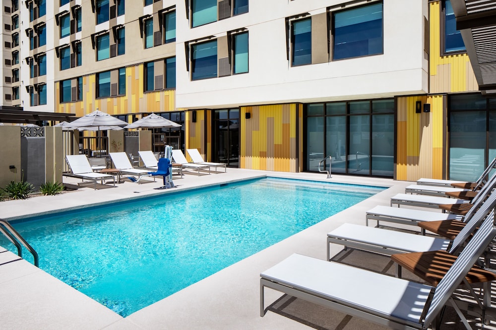 Hyatt Place Scottsdale North 28/31