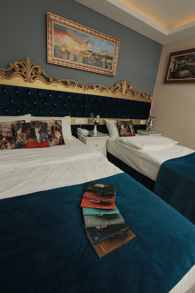 Constantinopolis Hotel 37/48