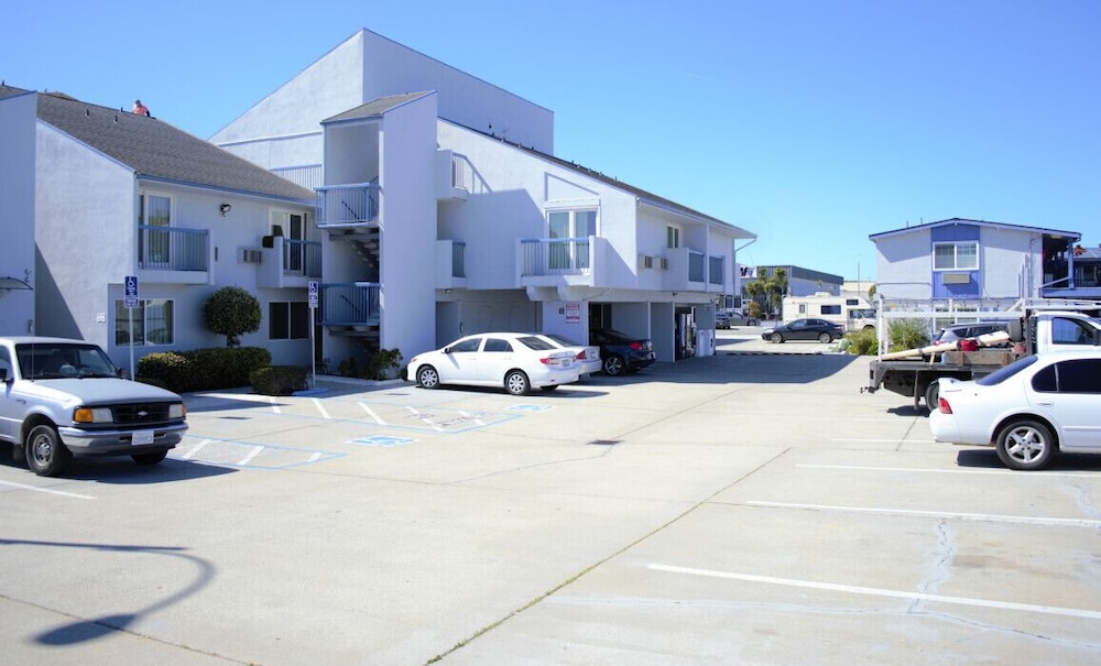 Sand Dollar Inn 49/60