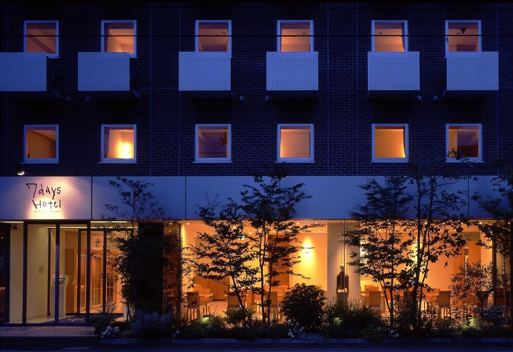 7Days Hotel 4/33