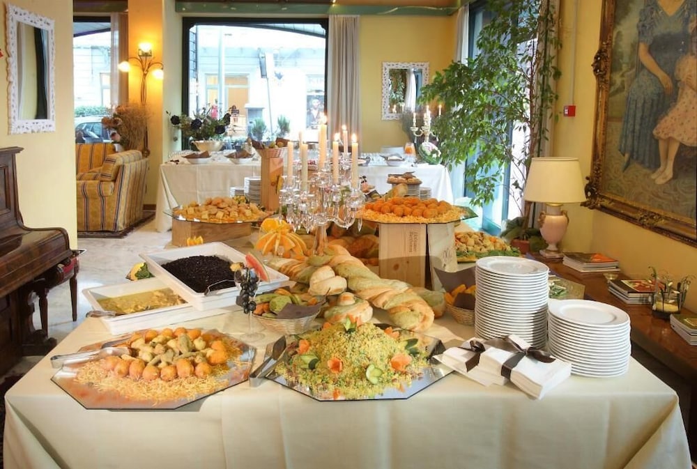 Ambrosiano Hotel 28/31