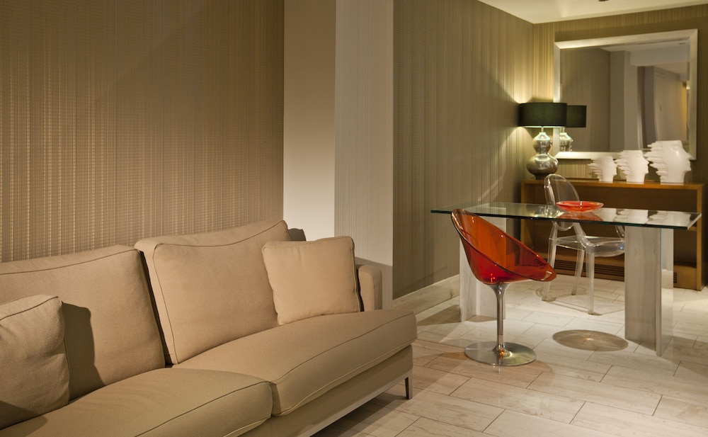 Central Athens hotel 16/29