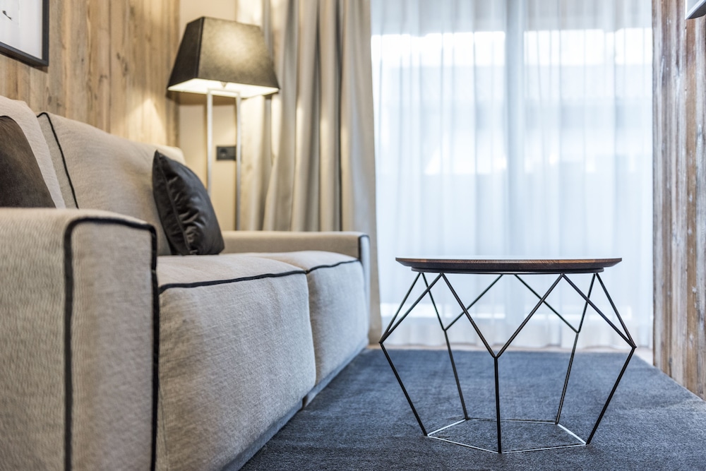 Hotel Montchalet 16/50
