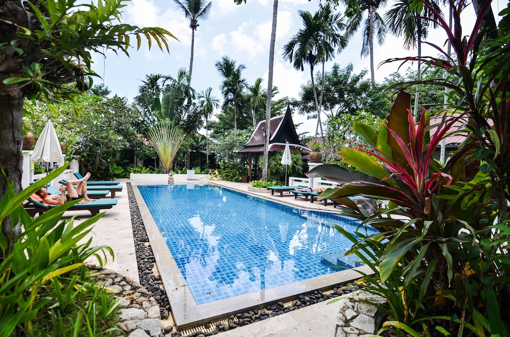 Cocoville Phuket 9/75