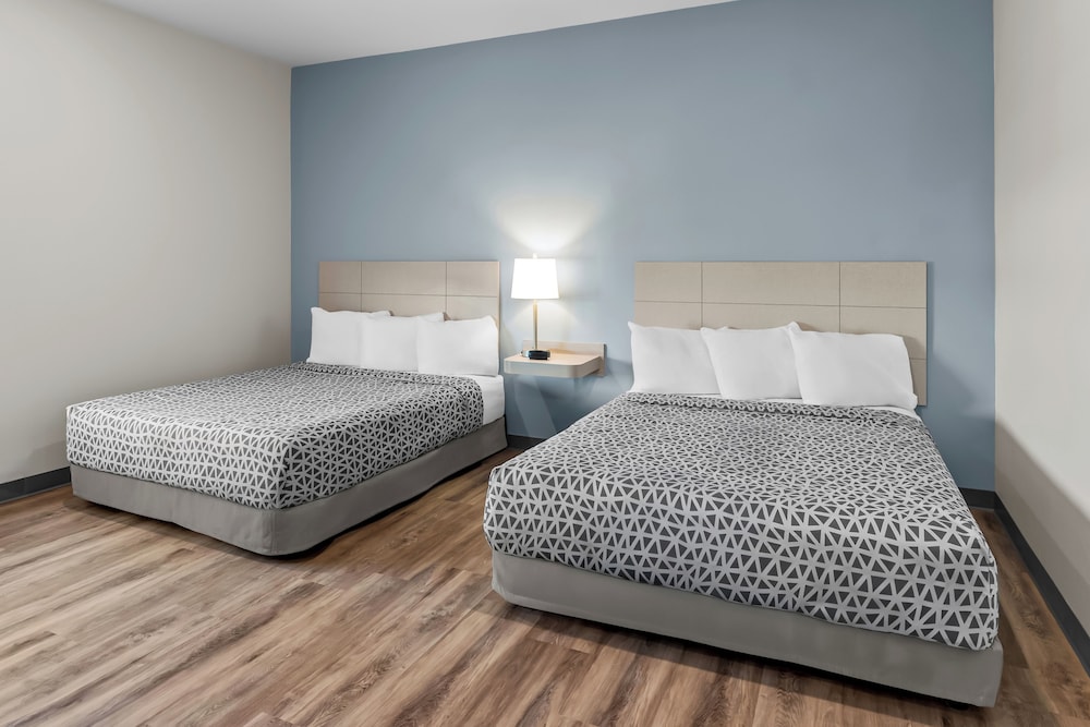 WoodSpring Suites Petersburg near Fort Lee 15/54