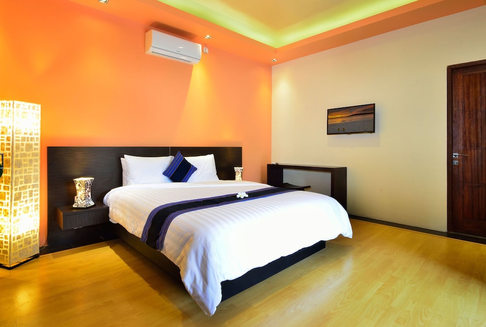 DELUXE, DOUBLE BED