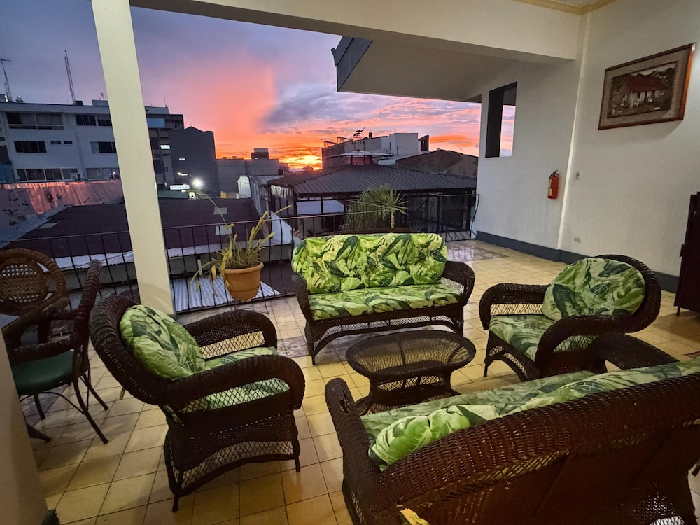 Hotel Casa Santo Tomas 42/58