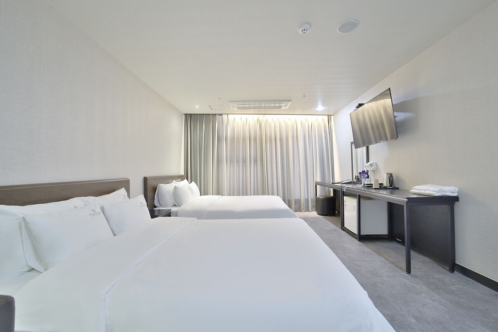 Hotel Platinum 6/37