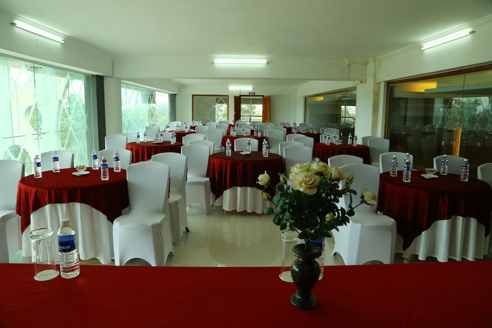 Meridian Bay Resort and Spa Kundapur 31/53