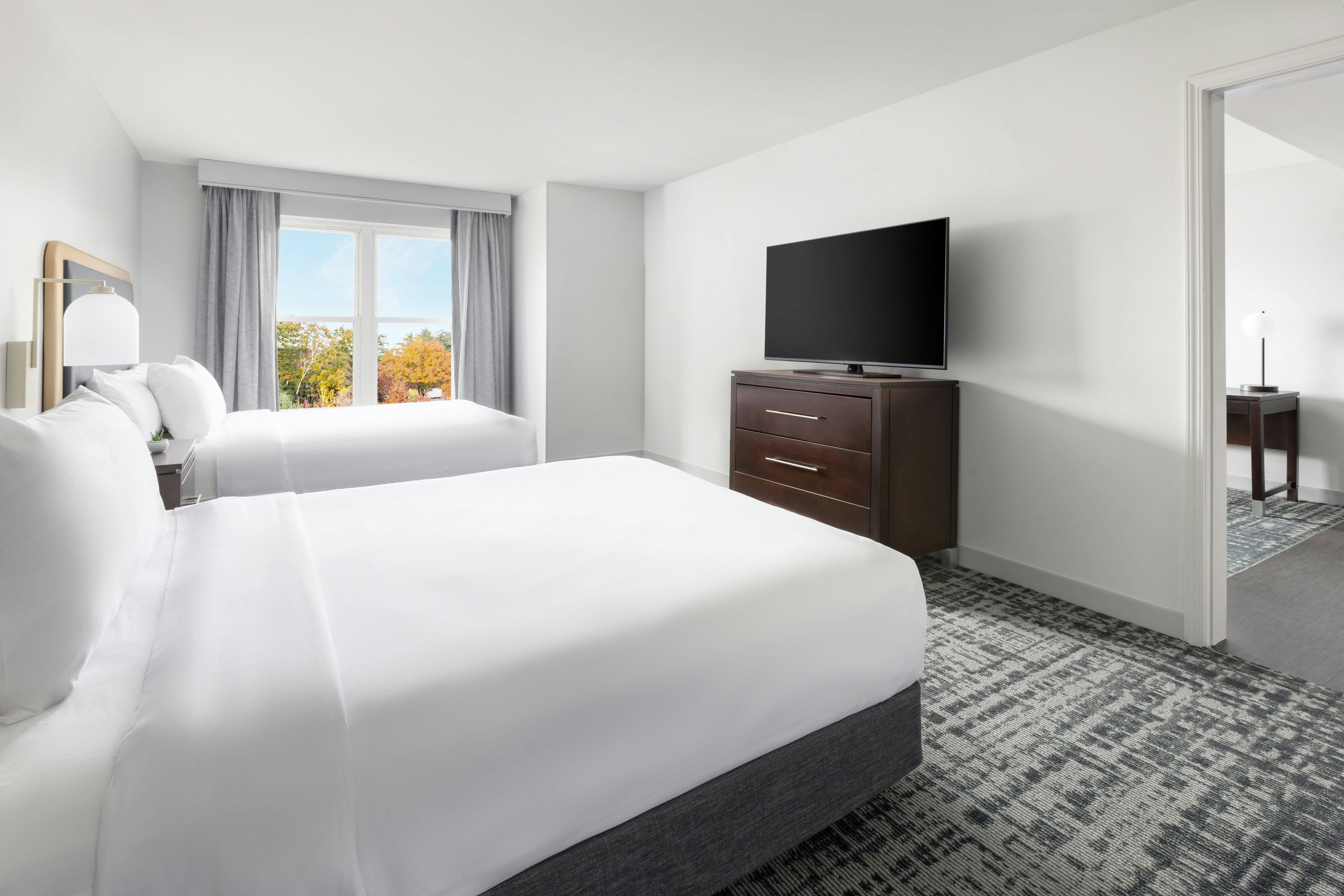 غرفة بسريرين كوين بغرفة نوم واحدة لذوي الإعاقة، Homewood Suites by Hilton Manchester/Airport 2/6