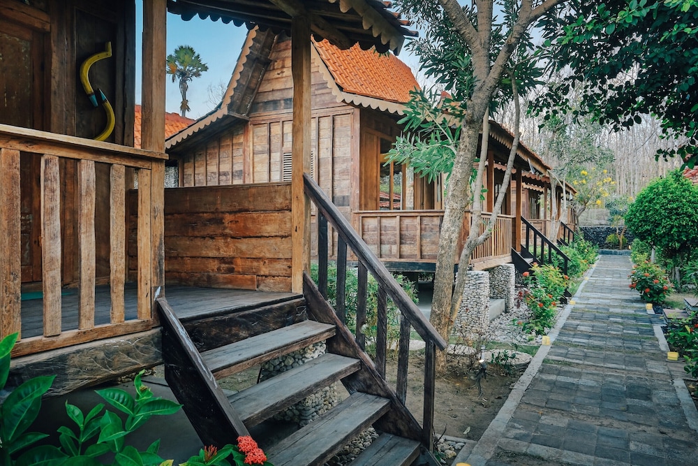 Jukung Cottage 3/50