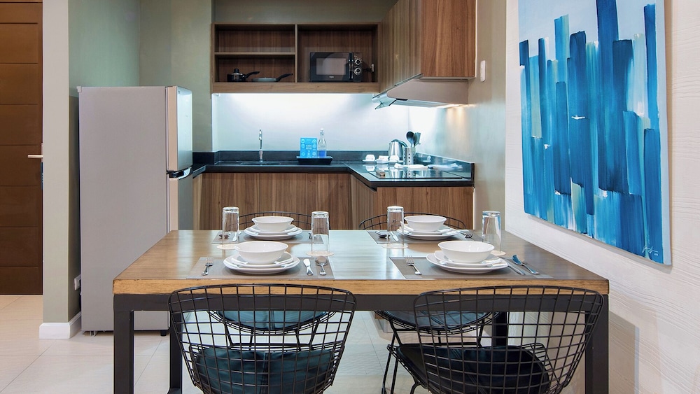 The Sphere Serviced Residences 36/50