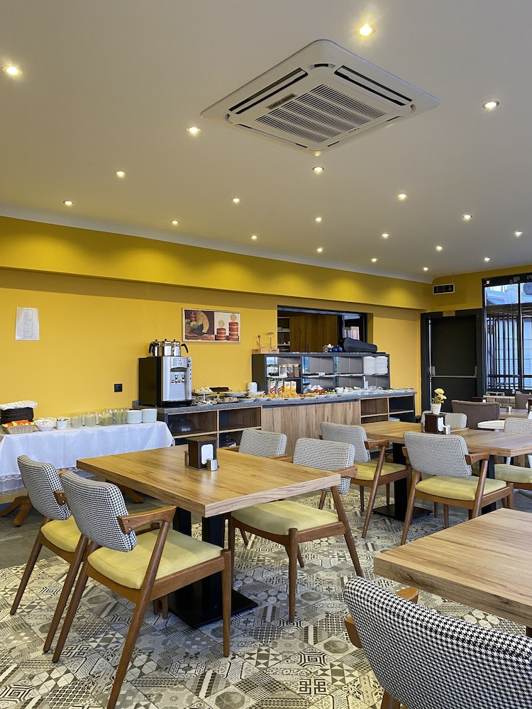 Roy Otel Akcay 40/50