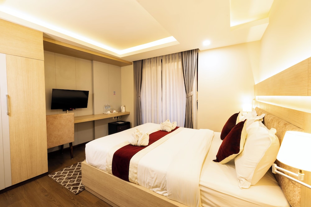 Divine Kathmandu Hotel 15/45