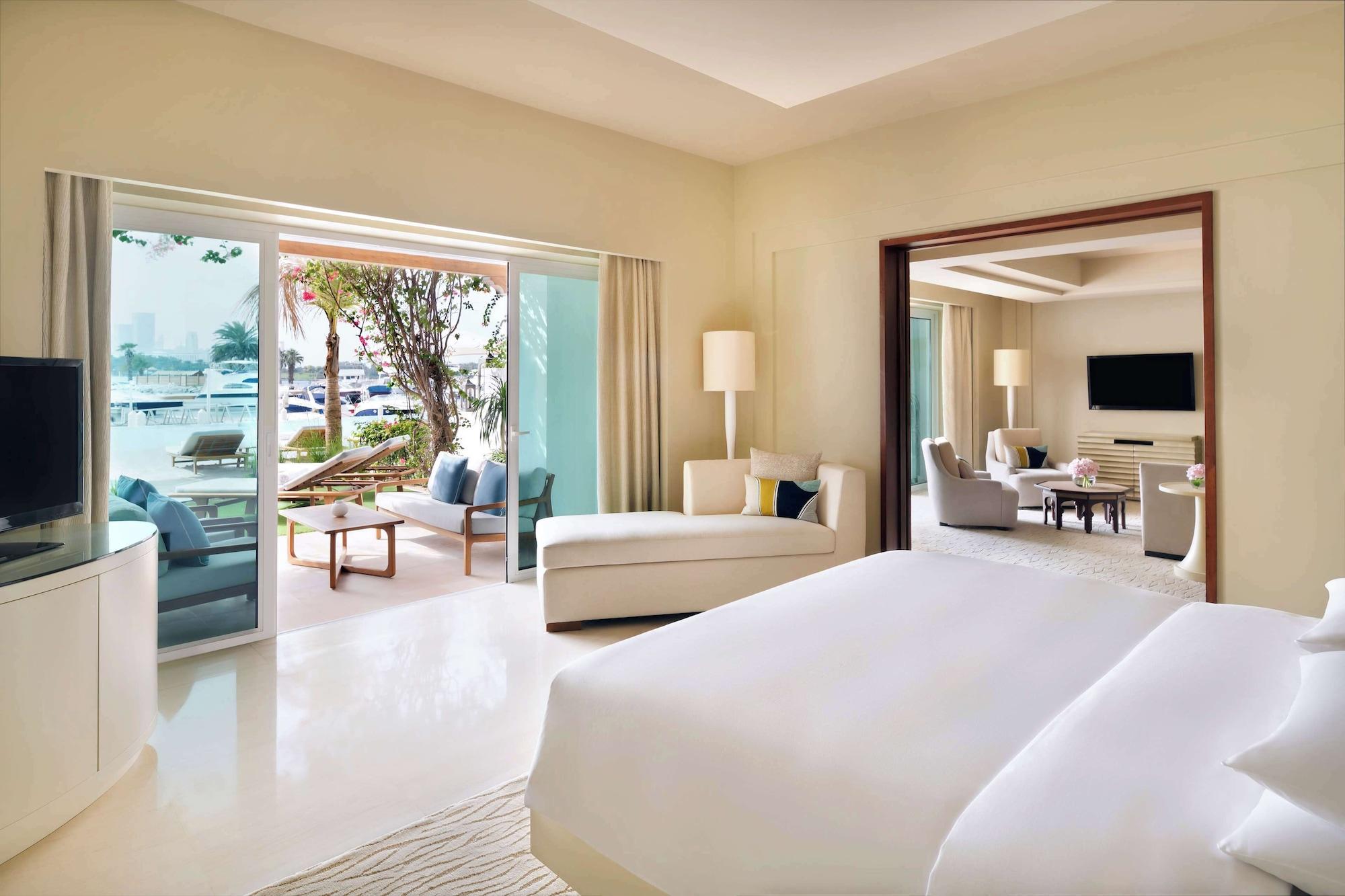 Lagoon, Beach, Family, King Bed