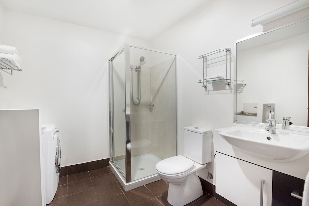 Mantra One Sandy Bay Road Hobart 63/64
