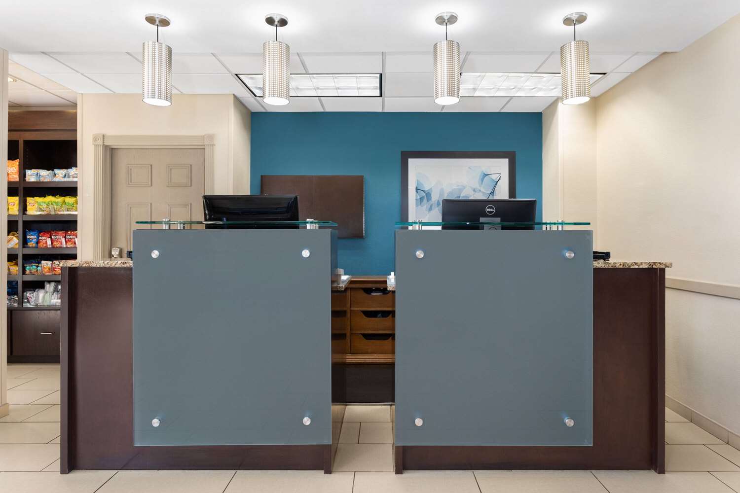 La Quinta Inn & Suites by Wyndham Bonita Springs Naples N. 40/47