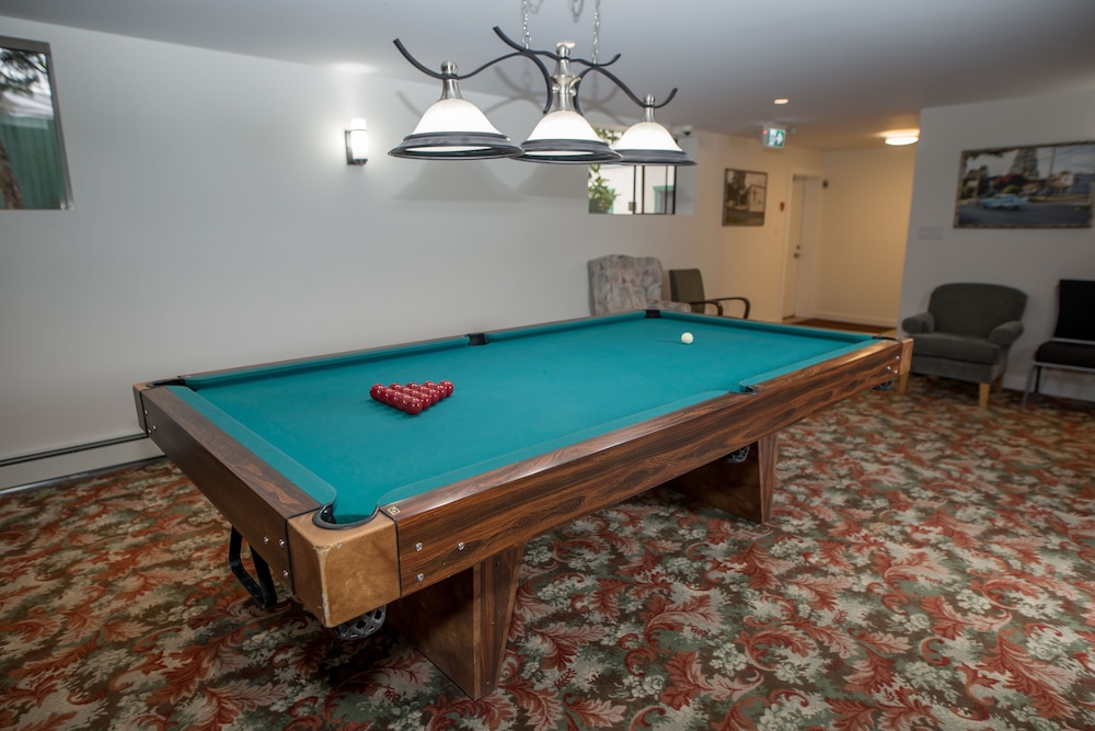 Robin Hood Inn & Suites 31/59