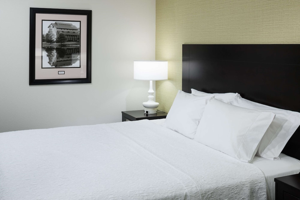 Hampton Inn & Suites Gainesville Downtown 17/55