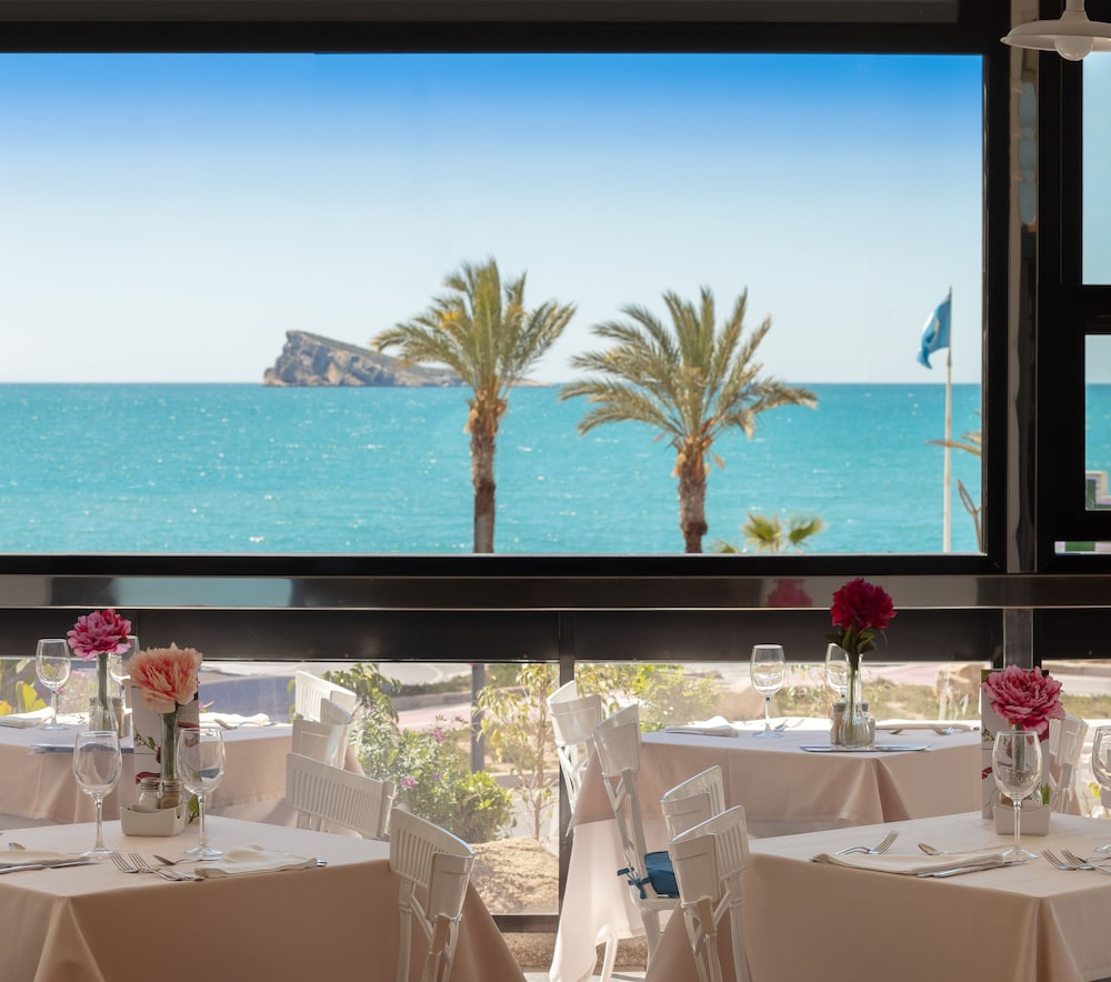 Rh Corona Del Mar Hotel 36/56