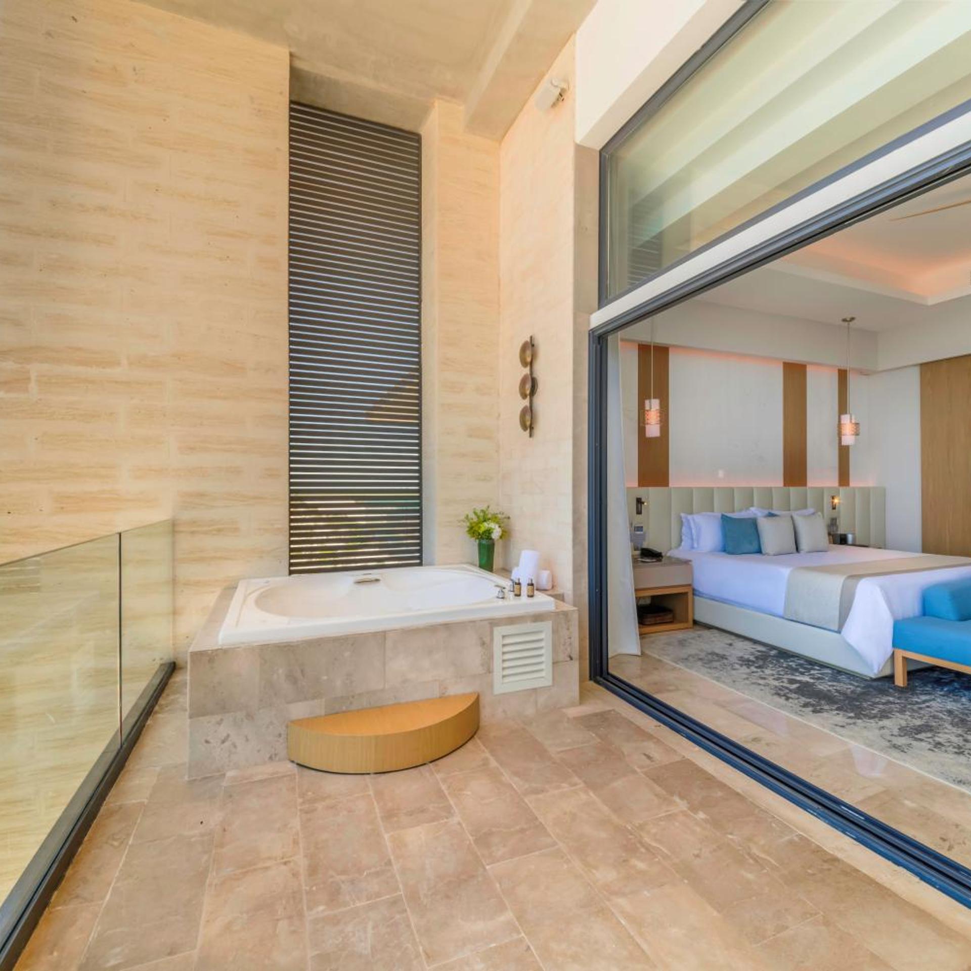 Serenity, Presidential, Club, Suite, Ocean Front