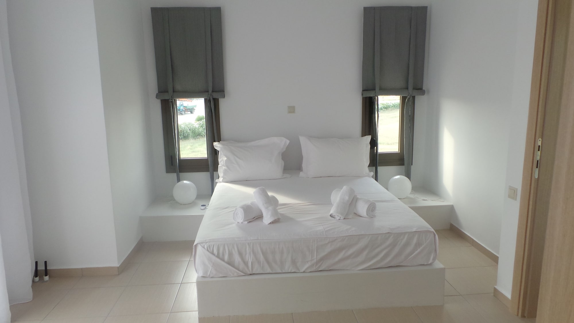 2 BEDROOMS, DUPLEX, DELUXE