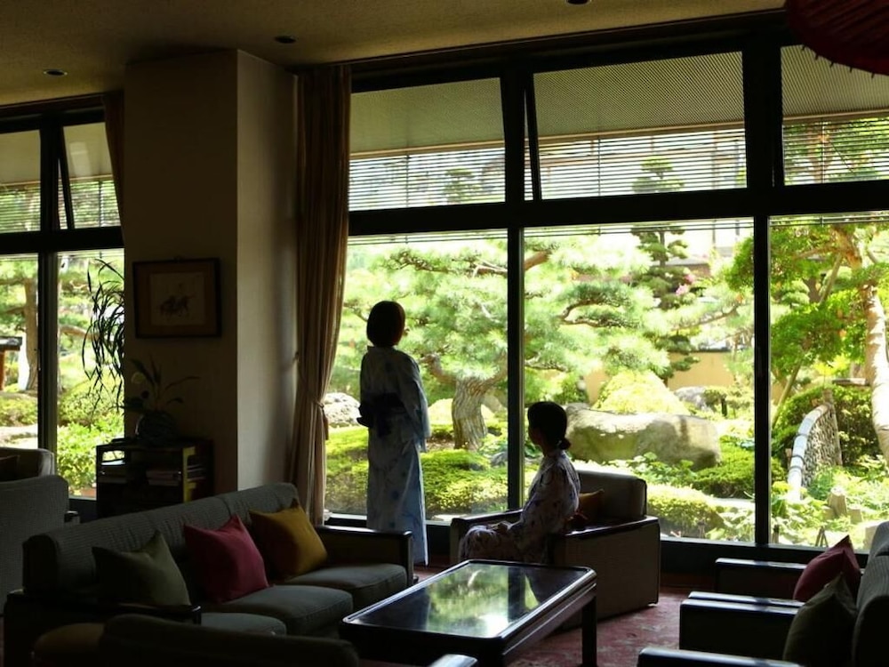 Kamiyamada Hotel 40/55