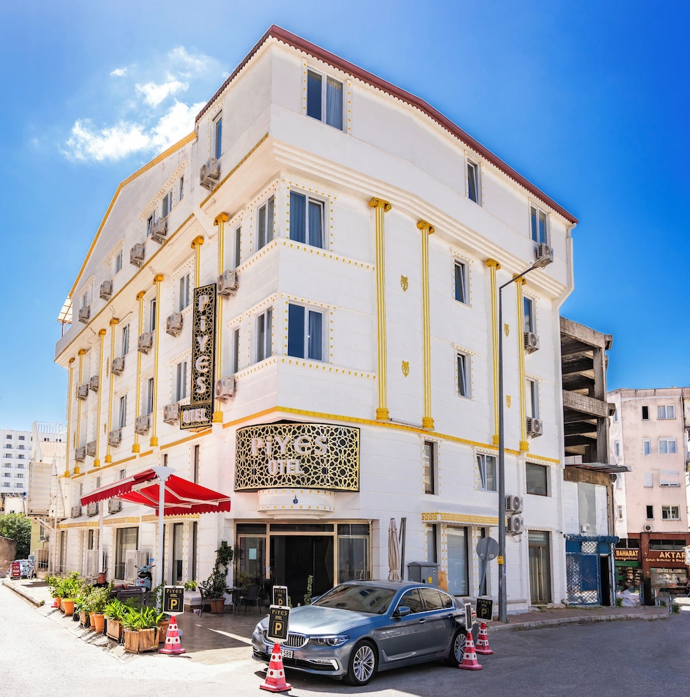 Piyes Otel 38/46