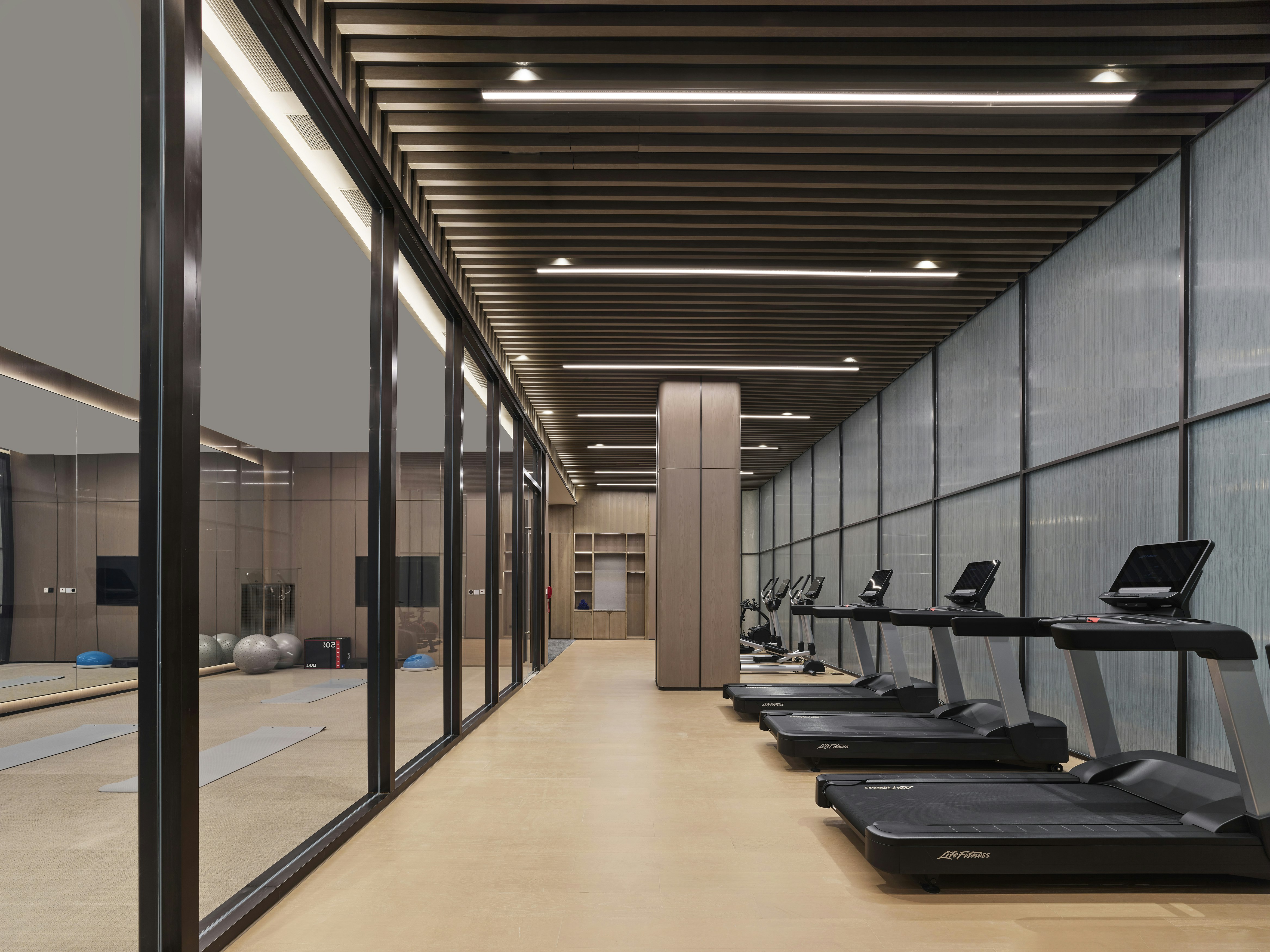 DoubleTree by Hilton Chengdu Xinglong Lake 24/53