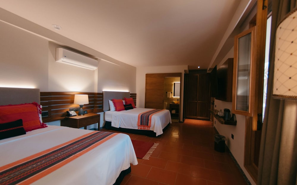 EXECUTIVE, DOUBLE BED