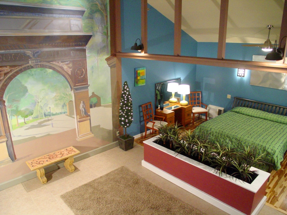 Wildwood Inn Tropical Dome & Theme Suites 29/74