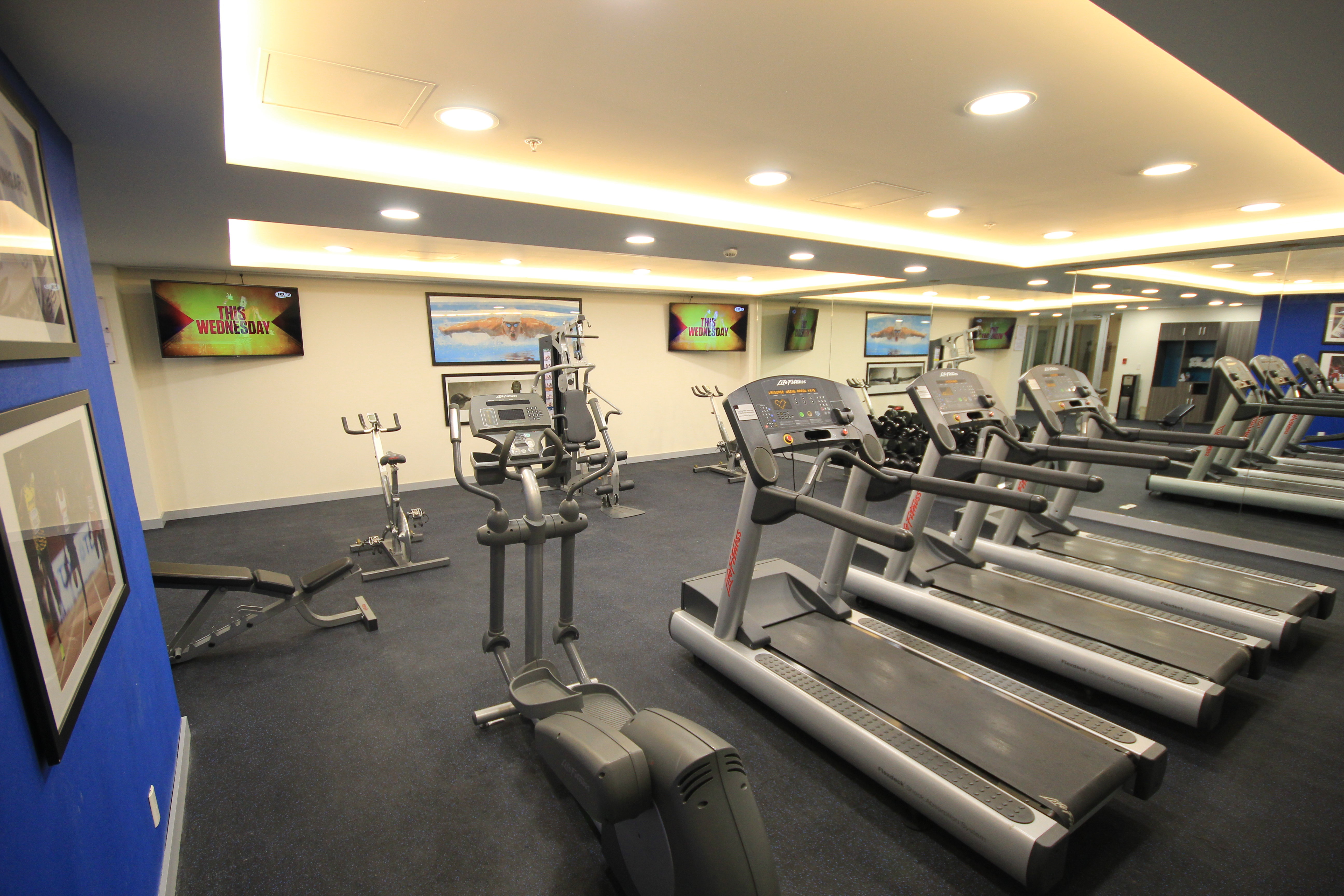 Holiday Inn & Suites Leon Plaza Mayor 20/50
