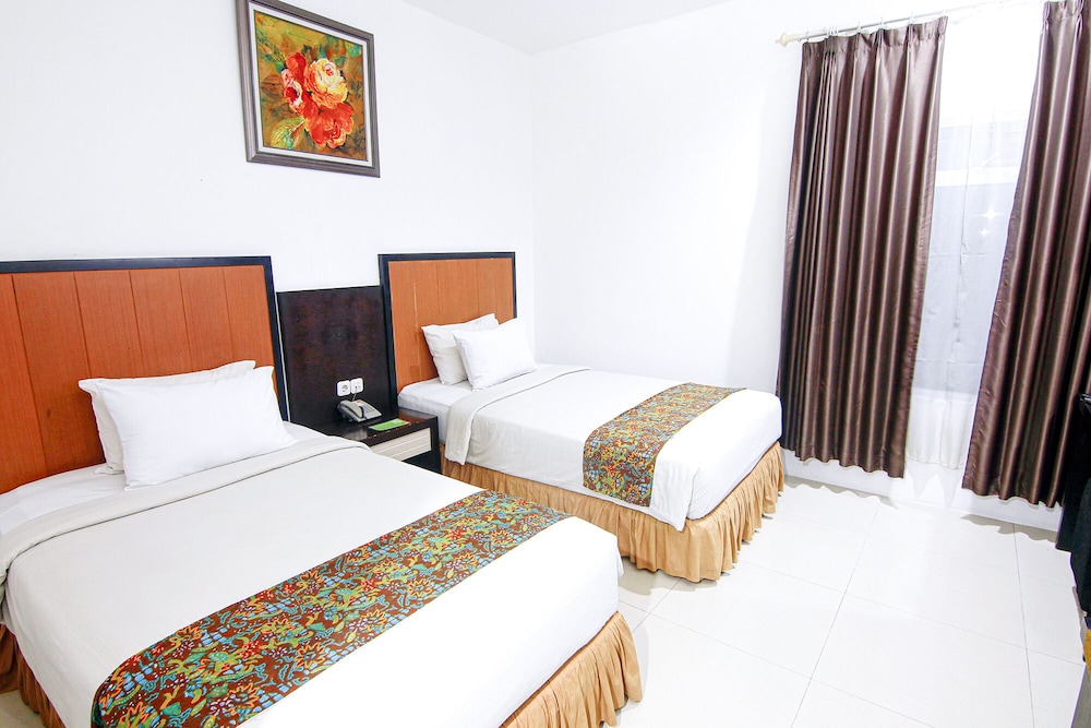Mandarin Hotel Pekalongan 17/51