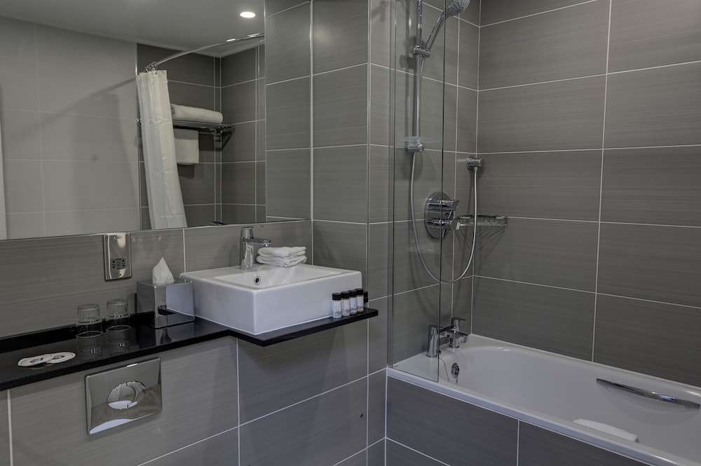 Best Western Chilworth Manor Hotel 17/53