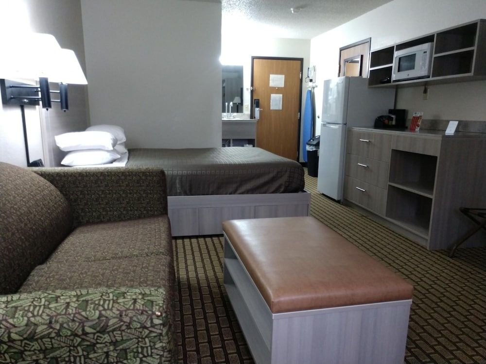 Park Inn by Radisson Maryville 30/50