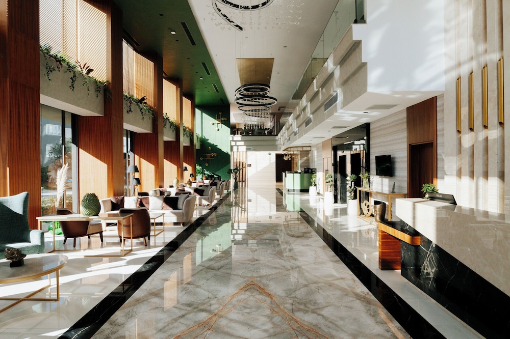 The Emporia Hotel 5/44