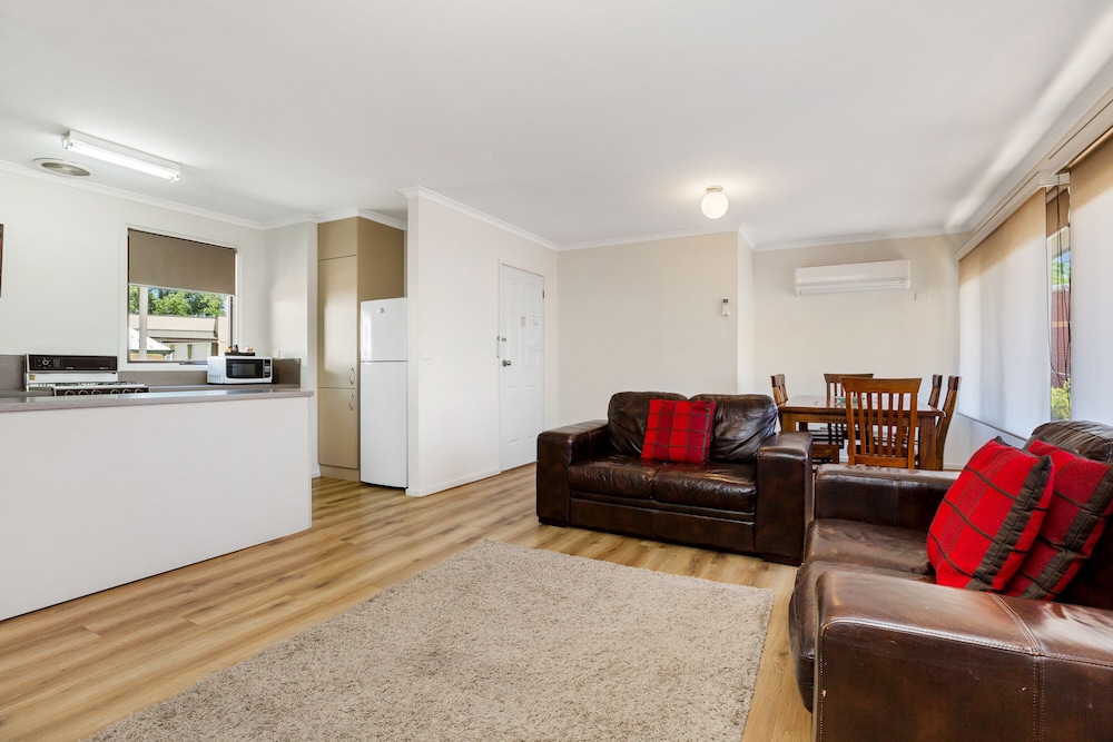 National Hotel Complex And Bendigo Central Apartments 14/68