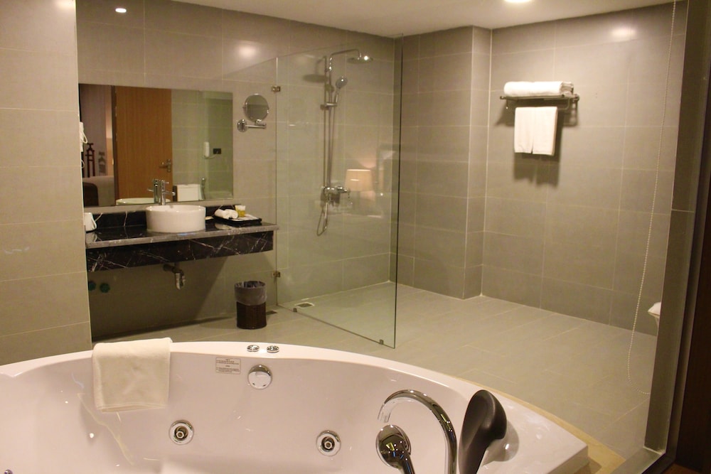 Muong Thanh Grand Tuyen Quang Hotel 45/46