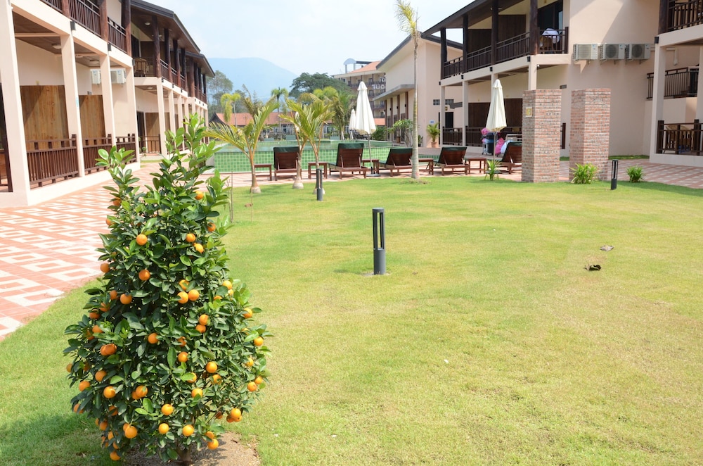 Saksiri Riverside Boutique Hotel 42/50