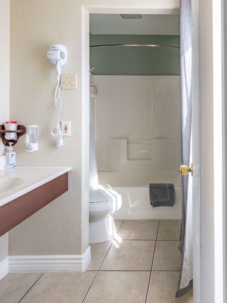Bryce Trails Bed and Breakfast، سيدار سيتي 44/50