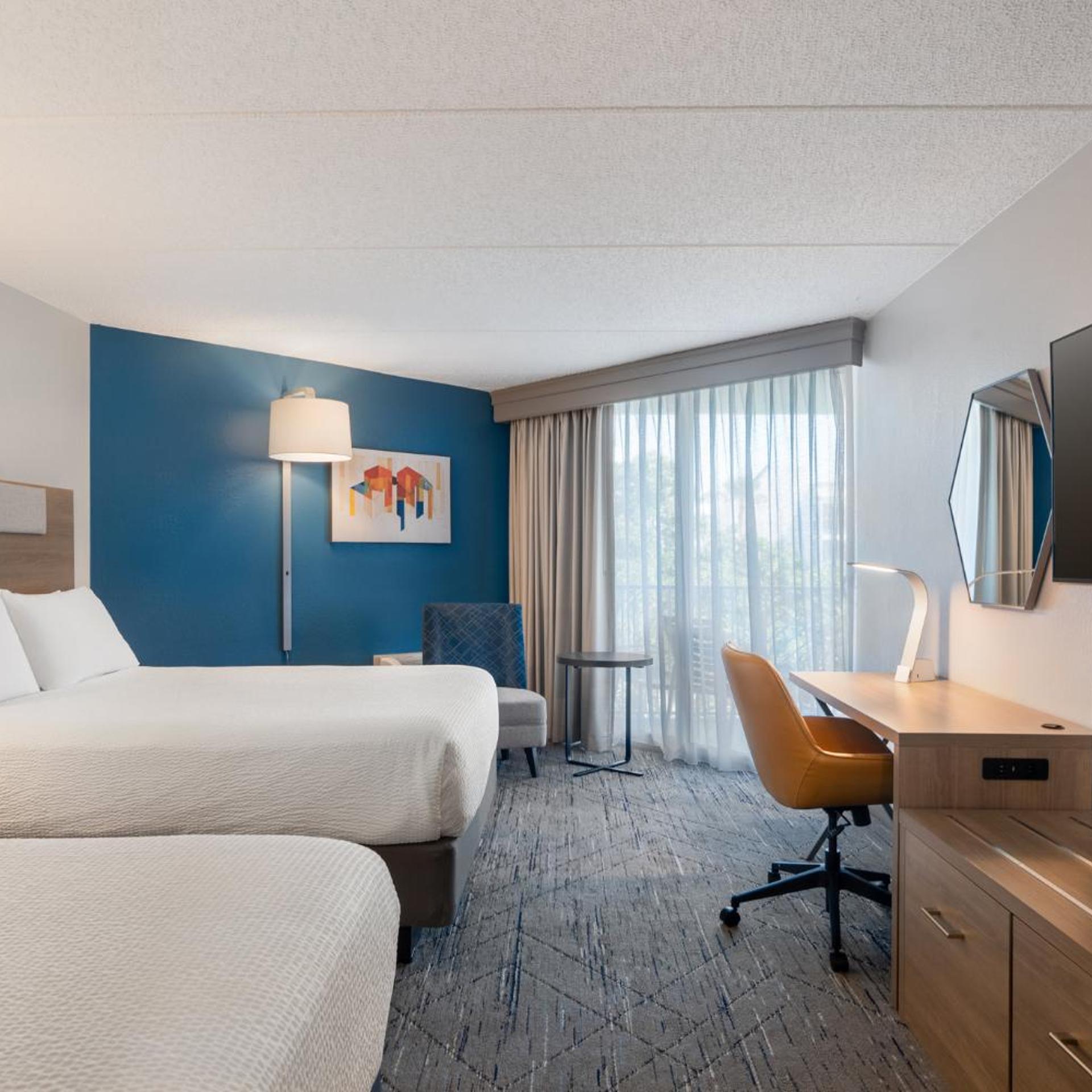 Superior, Twin Beds, Holiday Inn Express North Palm Beach Oceanview 4/8